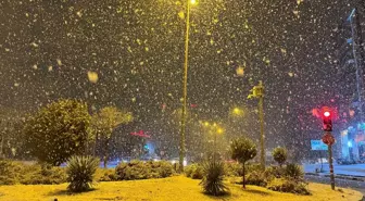 Mardin'de Kar Yağışı Nedeniyle Eğitime Ara Verildi