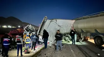 Silifke'de Zincirleme Trafik Kazası: 1 Ölü, 4 Yaralı