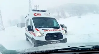 Tokat'ta Kar Yağışı Nedeniyle Hasta Kurtarıldı