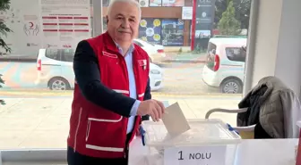 Atakum Kızılay Şubesi'nde Fevzi Er Yeniden Başkan Seçildi