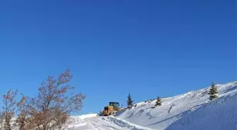 Elazığ, Siirt ve Bingöl'de Kar Yağışı Ulaşımı Olumsuz Etkiliyor