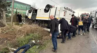 Tekirdağ'da Fabri·ka İşçilerini Taşıyan Servis Midübüsü Takla Attı: 25 Yaralı