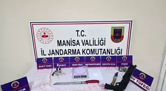 Manisa'da Uyuşturucu Operasyonunda 5 Gözaltı