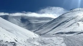 Palandöken Dağı'nda Çığ Düşmesi: Yaralı Yok