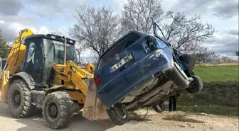 Uşak'ta Takla Atan Otomobilde 5 Yaralı