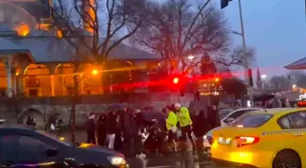 Üsküdar'da Otomobilin Çarptığı Kadın Yaralandı