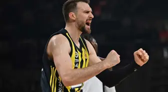 Fenerbahçe Beko, Beşiktaş Fibabanka'yı 104-81 yenerek Türkiye Kupası'nı kazandı