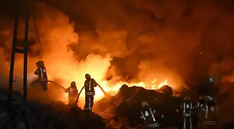 Avcılar'da Geri Dönüşüm Tesisinde Yangın