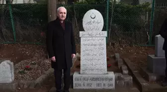 TBMM Başkanı Kurtulmuş, Abdürreşid İbrahim Efendi'nin Kabri'ni Ziyaret Etti