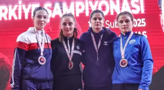 Erzincanlı Sporcular U23 Kadınlar Türkiye Güreş Şampiyonası'nda Başarı Elde Etti