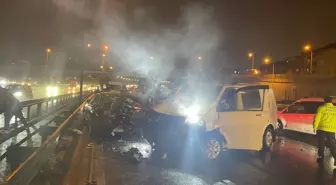 İstanbul'da Zincirleme Trafik Kazası: 2 Yaralı