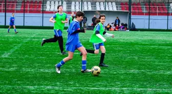 Aydın'da Okullar Arası Yıldız Kız-Erkek Futbol İl Birinciliği Müsabakaları Tamamlandı