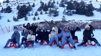 Engelsiz Bireyler Ergan Dağı Kayak Merkezi'nde Eğlenceli Anlar Yaşadı