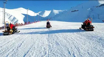 Erzurum'da Yasaklı Bölgede Kayak Yapan 14 Kişiye Cezalı Uygulama