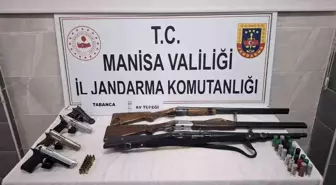 Manisa'da Ruhsatsız Silah Operasyonu: 4 Tabanca ve 3 Av Tüfeği Ele Geçirildi