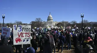 Washington'da Elon Musk ve Trump Karşıtı Büyük Protesto