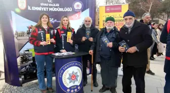 Sivas'ta Kadına Yönelik Şiddete Farkındalık İçin Broşür Dağıtımı