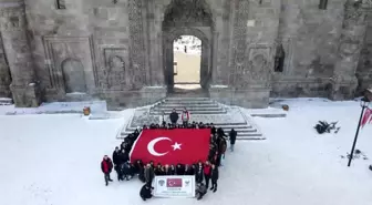 Erzurum'da 'Gelecek Biziz' Projesi ile Gençlere Sosyal ve Kültürel Etkinlikler Düzenlendi