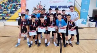 Moymul Ortaokulu Futsal Takımı Bölge Şampiyonasında Zaferle Yarı Finale Yükseldi