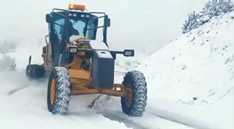 Yozgat'ın Sorgun İlçesinde Kar Yağışı Ulaşımı Olumsuz Etkiliyor