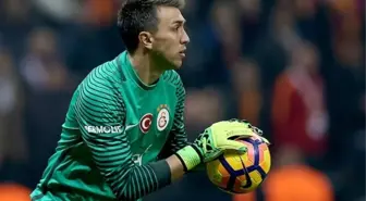 Muslera neden yok? Galatasaray AZ Alkmaar Muslera neden oynamıyor sakat mı, cezalı mı? Muslera gitti mi, ayrıldı mı? (UEFA Avrupa Ligi)