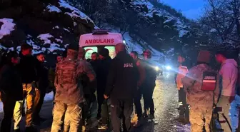 Tunceli'de Kar Yağışı Nedeniyle Trafik Kazası: 3 Yaralı