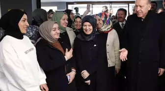 Cumhurbaşkanı Erdoğan, gençlerle bir araya geldi