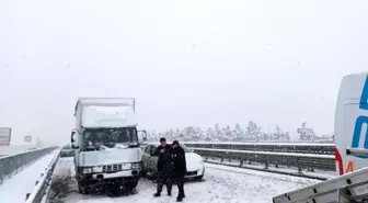 Sakarya'da Kar Yağışı Kazaları Beraberinde Getirdi