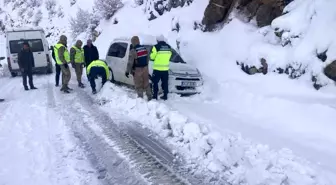 Tatvan'da Mahsur Kalan Vatandaşların Kurtarılmasında Mehmetçik Devreye Girdi