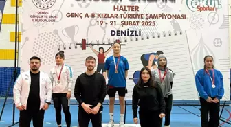 Düzceli Zeynep Yıldırgan Halter Türkiye Şampiyonu Oldu