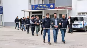 Adana'da Göçmen Kaçakçılığı Şebekesine Operasyon