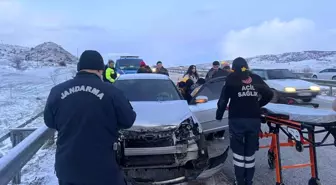 Çorum'da Otomobil Kazasında 1 Yaralı