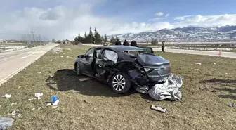 Tokat'ta Trafik Kazası: 5 Yaralı