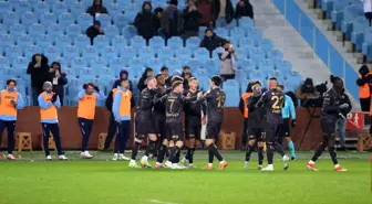 Trabzonspor, Gaziantep FK'yi 2-0 Geçti