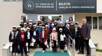 Bilecik Gençlik ve Spor İl Müdürü Öğrencilerle Bir Araya Geldi