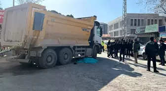 Kahramanmaraş'ta Hafriyat Kamyonu Yaşlı Adamın Ölümüne Neden Oldu