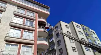 Sinop'ta 5 Katlı Apartmanda Yangın Paniği