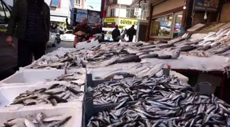 Adana'da Ramazan Hazırlıkları Başladı: Çarşı ve Pazarda Hareketlilik