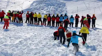 Erciyes Kayak Merkezi'nde Çığ Tatbikatı Gerçekleştirildi