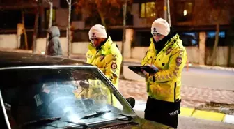 Isparta'da Trafik Denetimleri: 21 Sürücüye Ceza