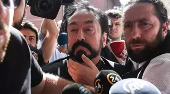 Adnan Oktar'ın yeniden hakim karşısında: 3 suçtan beraat etti, savunması dikkat çekti