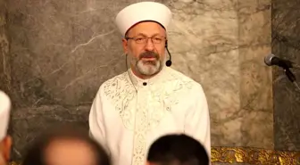 Diyanet İşleri Başkanı Ali Erbaş, Ramazan'ın İlk Teravih Namazını Kıldırdı