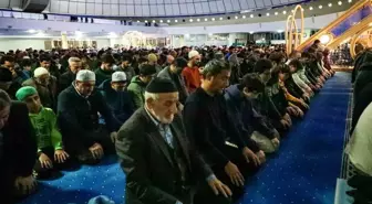 Erzincan'da İlk Teravih Namazı Coşkuyla Kılındı