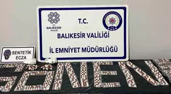 Balıkesir'de Uyuşturucu Operasyonu: 994 Sentetik Ecza Hapı Ele Geçirildi