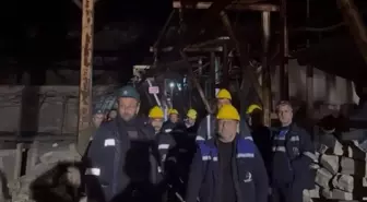 Çayırhan Termik Satrali işçileri kendilerini madene kapattı
