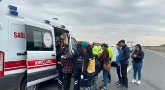 Tekirdağ'da Hafif Ticari Araçlar Çarpıştı: 3 Yaralı