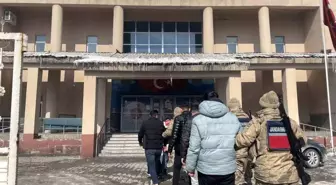 Hakkari'de Bilişim Sistemleriyle Dolandırıcılık Şebekesi Çökertildi
