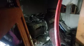 Isparta'nın Yalvaç Ilçesinde Müstakil Evde Yangın Çıktı
