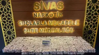 Sivas'ta Narkotik Operasyonu: 21 Bin 27 Adet Sentetik Ecza Ele Geçirildi