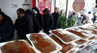 Van'da İftar Sofralarının Vazgeçilmezi Çiğ Köfteye Yoğun İlgi